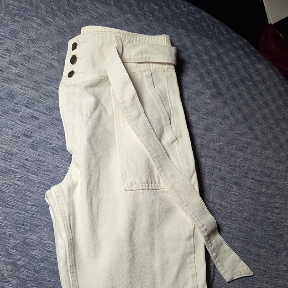 Abercrombie & Fitch Women's High Rise Jeans - Cream - Picture 6 of 7
